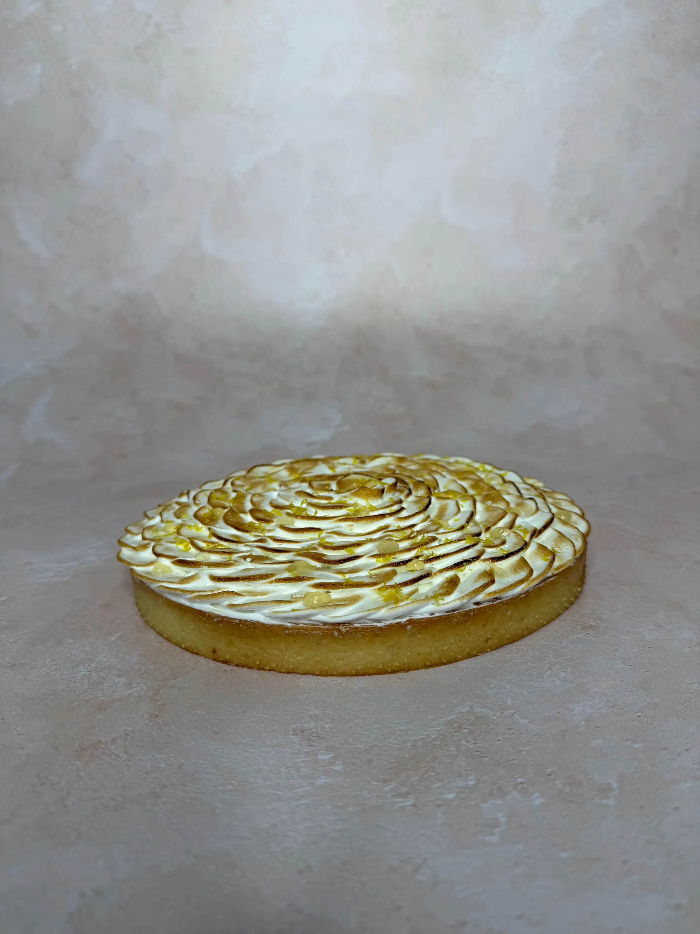 Tarte meringuée en rosace, vue d'ensemble