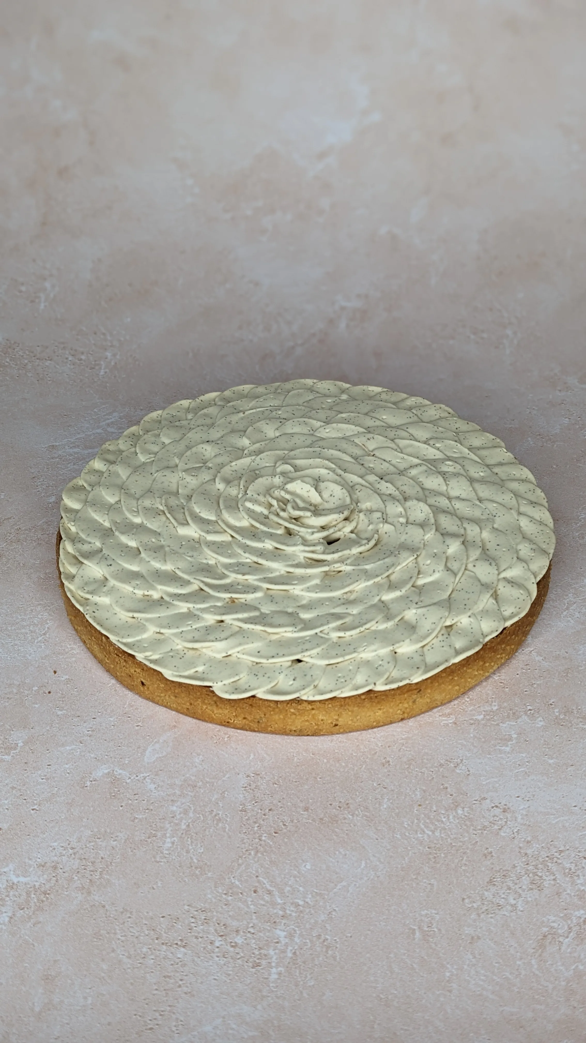 Tarte pochage pétales, crème légère